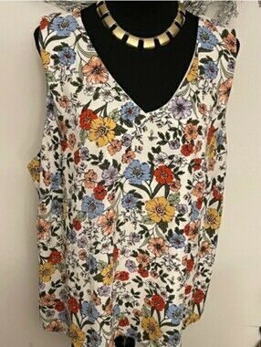Ophelia Rose, Floral V-Neck Sleeveless Top - White Multicolor, 3C